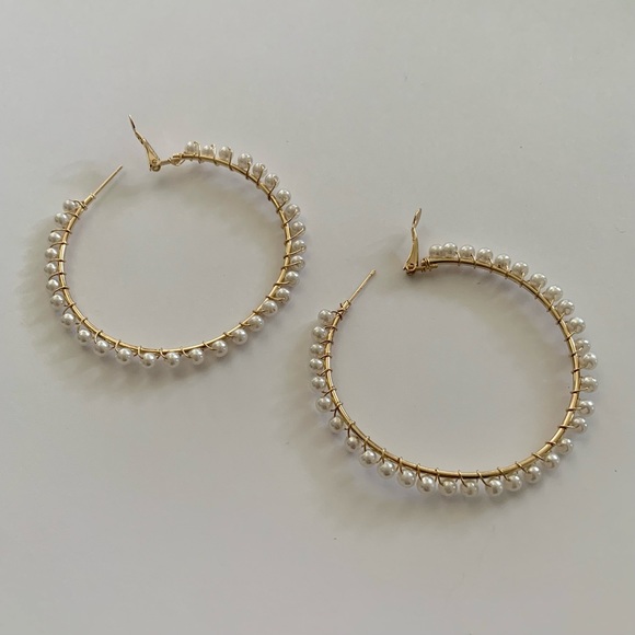 Faux Pearl Hoop Earrings - Picture 4 of 6